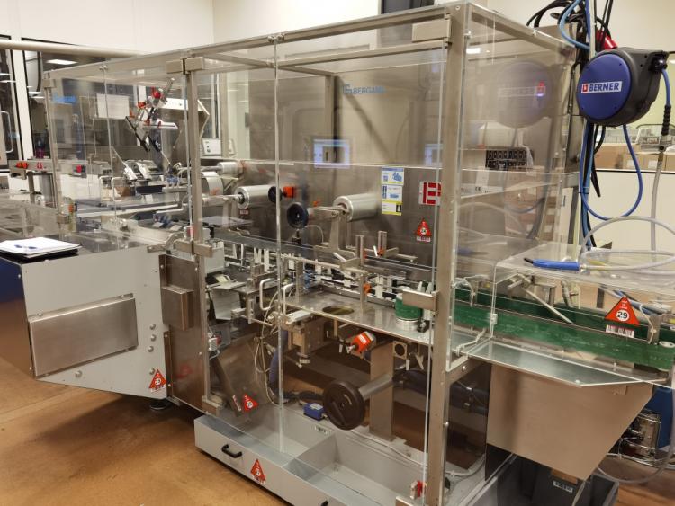 Ligne sachet poudre Schmucker Tenax 8L + encartonneuse Bergami AS 200 L