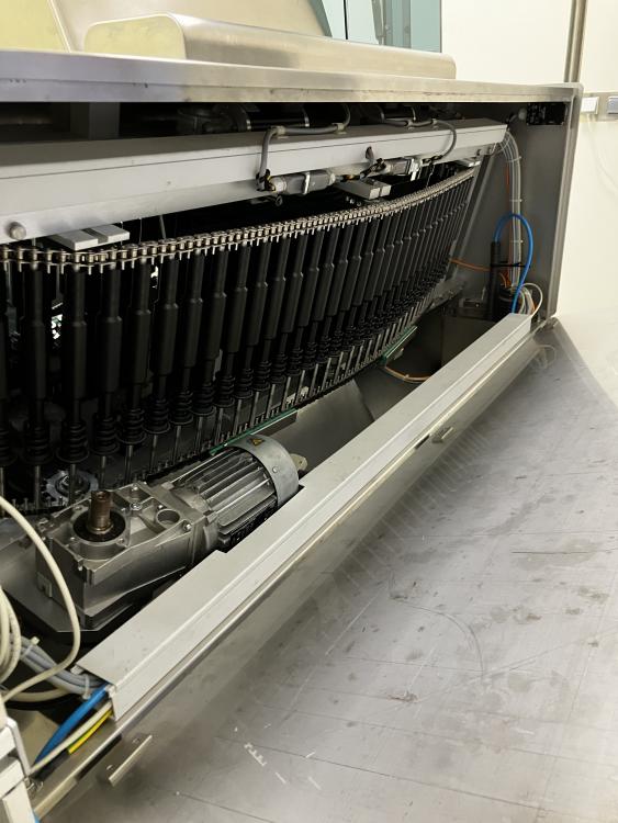 Mireuse semi-automaitque pour vials SEIDENADER V90-AVSB/75-LR
