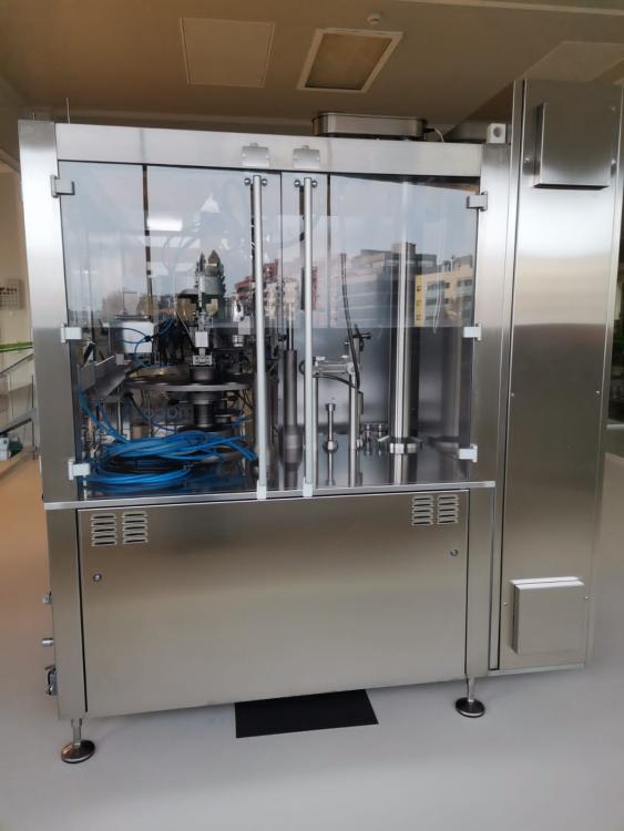 Ligne pour tubes plastiques Romaco Unipac U20100