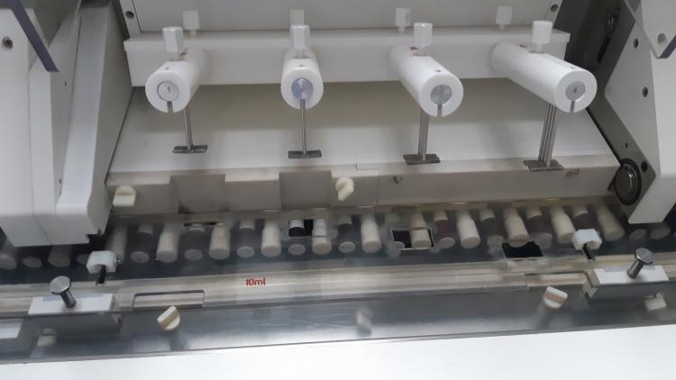 Machine automatique de détection de micro-fuites pour ampoules BOSCH KLD1042