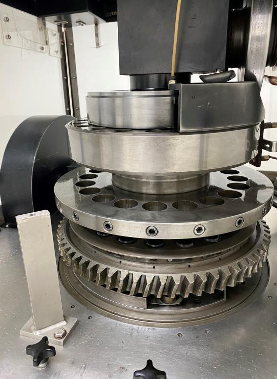 Comprimeuse rotative Manesty D4