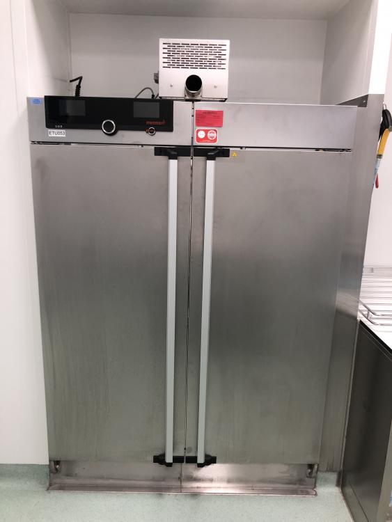 Etuve double acces MEMMERT UF750TS