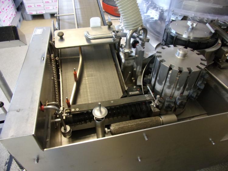 Ligne ampoules Bausch & Stroebel