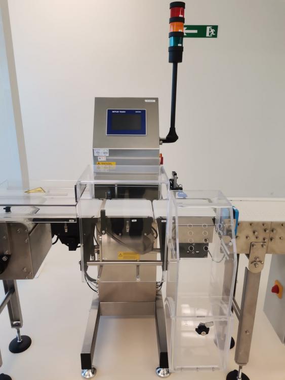 Ligne pour tubes plastiques Romaco Unipac U20100