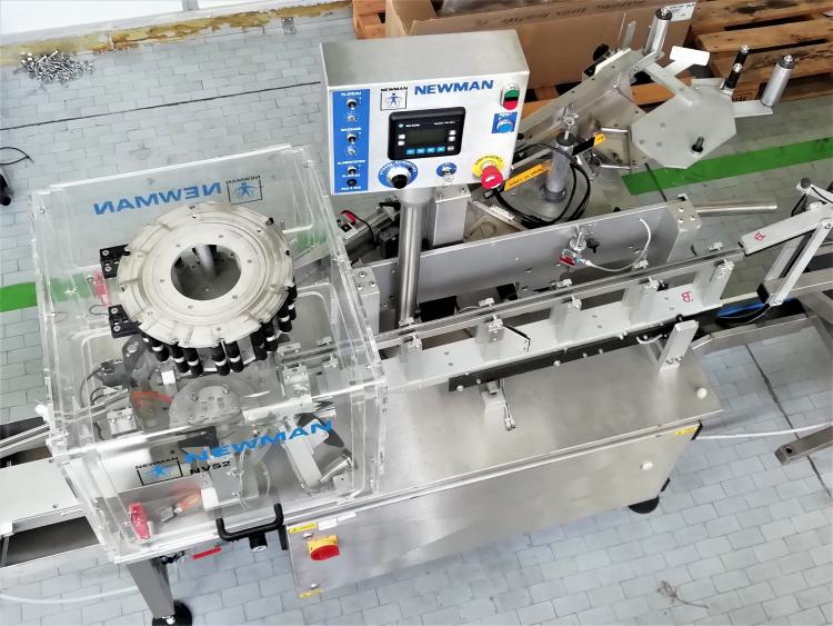 Etiqueteuse pour seringues NEWMAN NVS 2