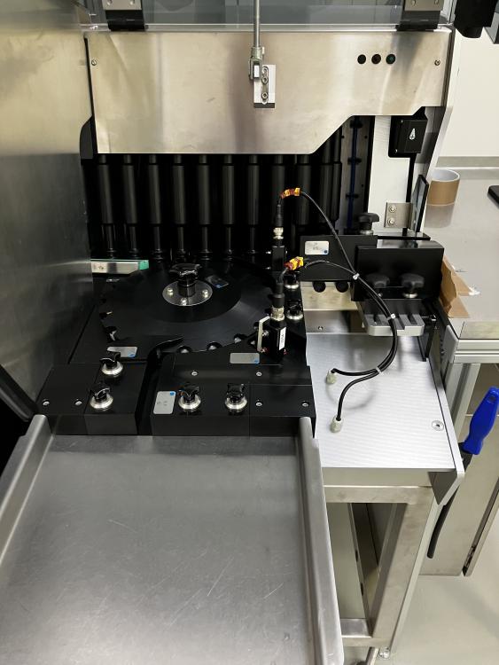 Mireuse semi-automaitque pour vials SEIDENADER V90-AVSB/75-LR