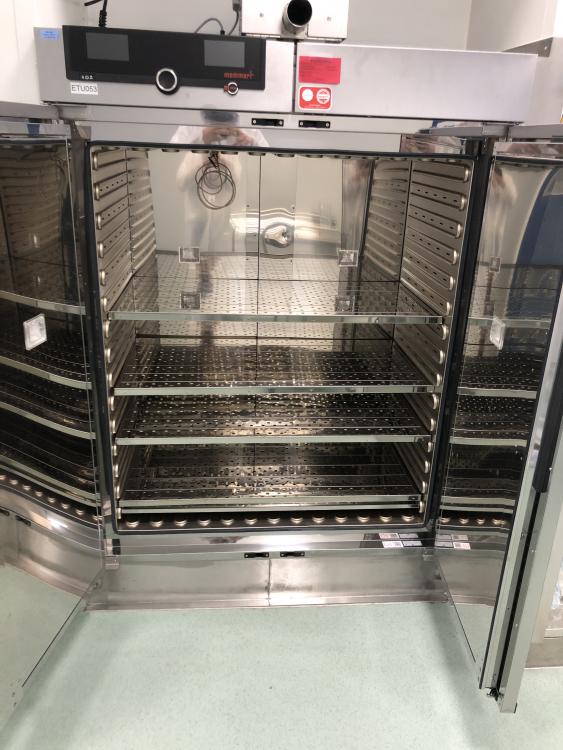 Etuve double acces MEMMERT UF750TS