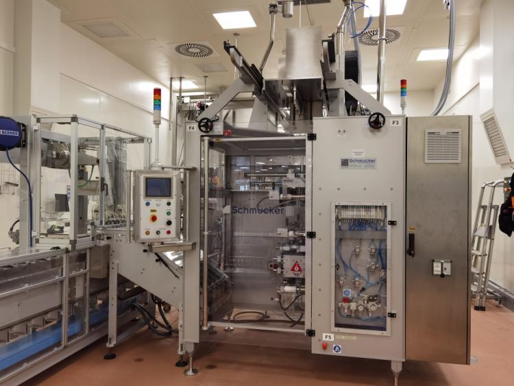 Ligne sachet poudre Schmucker Tenax 8L + encartonneuse Bergami AS 200 L